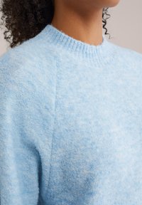 WE Fashion Džemper - light blue
