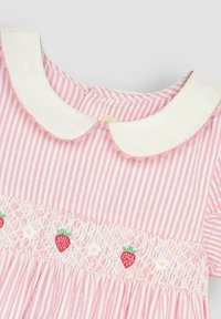 JoJo Maman Bébé FLORAL EMBROIDERED SMOCKED REGULAR FIT SET - Rochie de zi - pink bee daisy