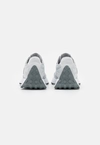 New Balance WS327 - Sapatilhas - light aluminum/gunmetal