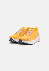 Altra FWD EXPERIENCE ROAD - Scarpe da corsa su strada - pink/orange