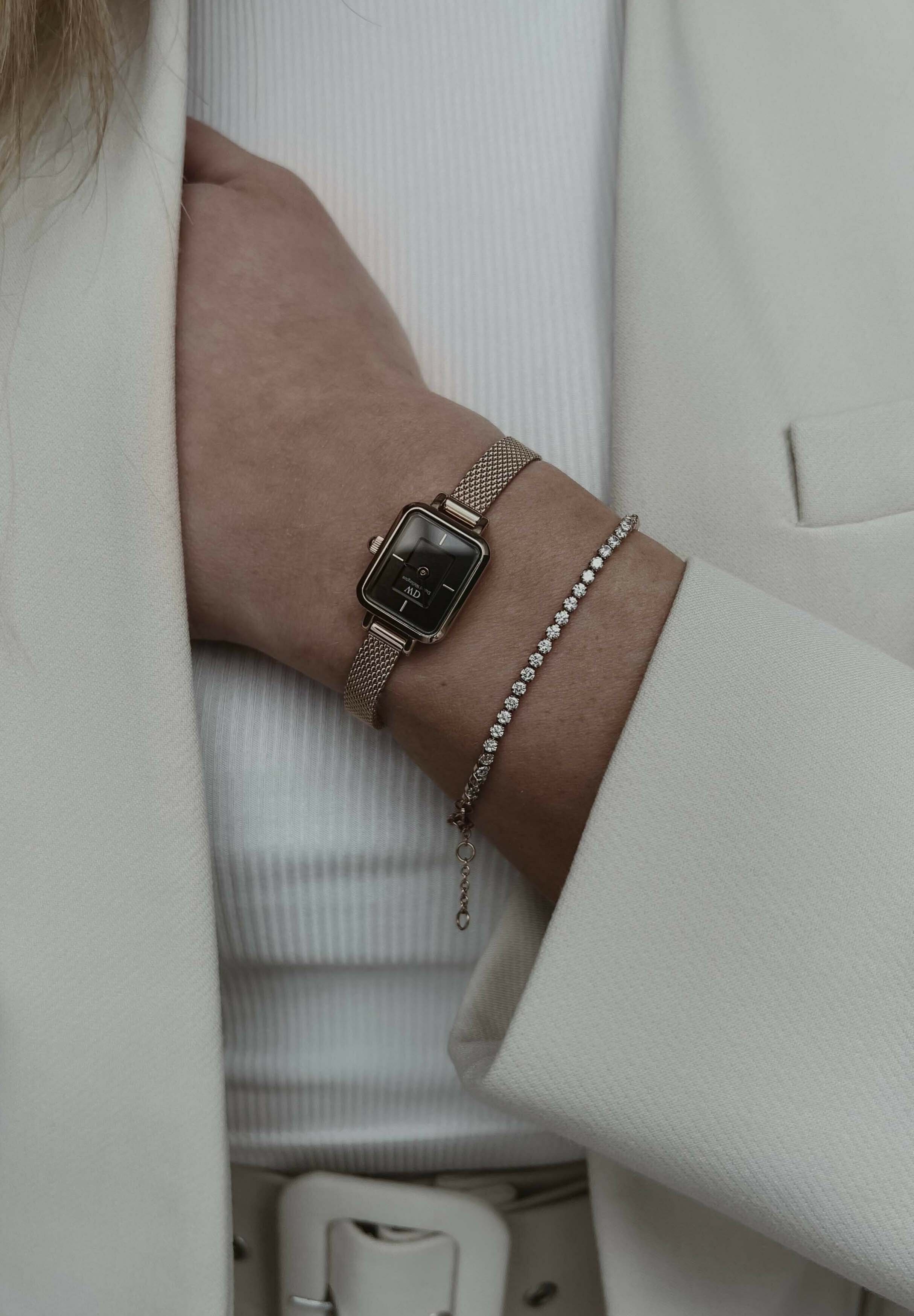 ダニエル・ウェリントン 時計Quadro Mini Melrose Onyx Quadro mini-onyx square dial watch for women | DW