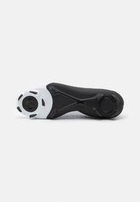 Nike Performance Botines de fútbol para terreno firme - white