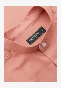 Non sélectionné, rose