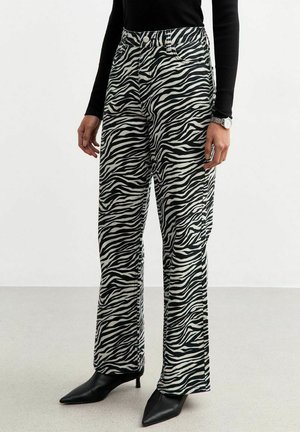 ZEBRA PRINT ADALAE WIDE LEG JEANS - Straight leg jeans - black pattern