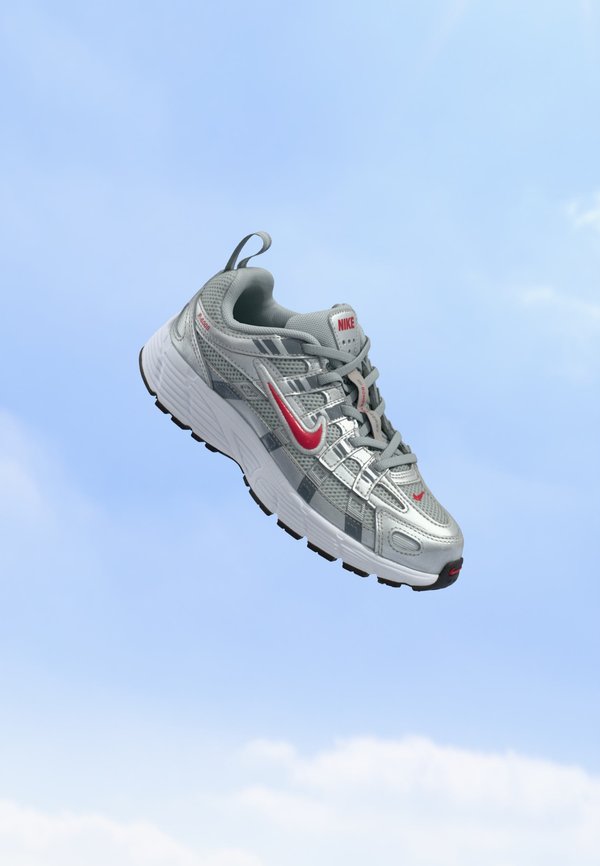 P 6000 UNISEX - Sneakers low - metallic silver-coloured/gym red/flat silver-coloured/cool grey