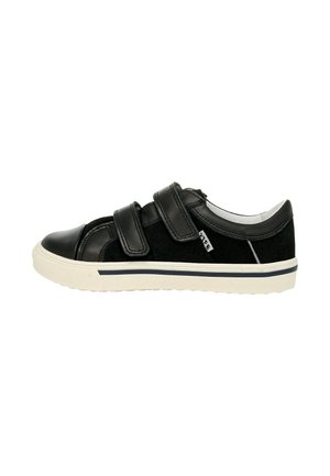 Schwarze Sneaker aus Leder und Wildleder, ausgestattet mit zwei Klettverschlüssen, einer weißen Gummisohle und minimalen Akzenten im Obermaterial.