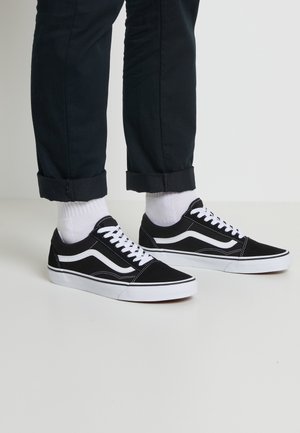 Sneakers - black
