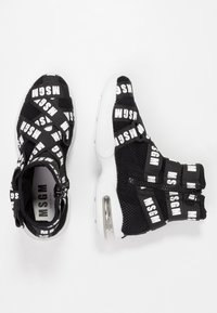 MSGM Baskets montantes - black