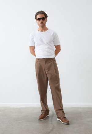 Chinot - taupe
