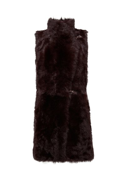 Gilet senza maniche in finta pelliccia marrone scuro con colletto alto e due chiusure in cuoio sul davanti.
