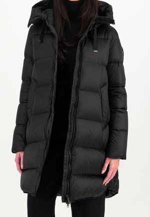 Kabát z prachového peří - black