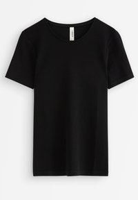 Svart kortärmad t-shirt i bomull med en slät yta, rund halsringning och rak nederkant. Inga synliga mönster eller dekorationer.