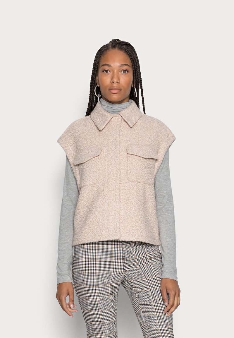 OPUS WIPERLA - Colete - sweet almond