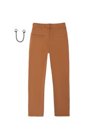 Pantalons marron à coupe droite, avec une taille élastique, deux poches arrière et un accessoire en chaîne avec des maillons circulaires.