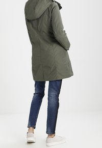 United Colors of Benetton Parkas - olive