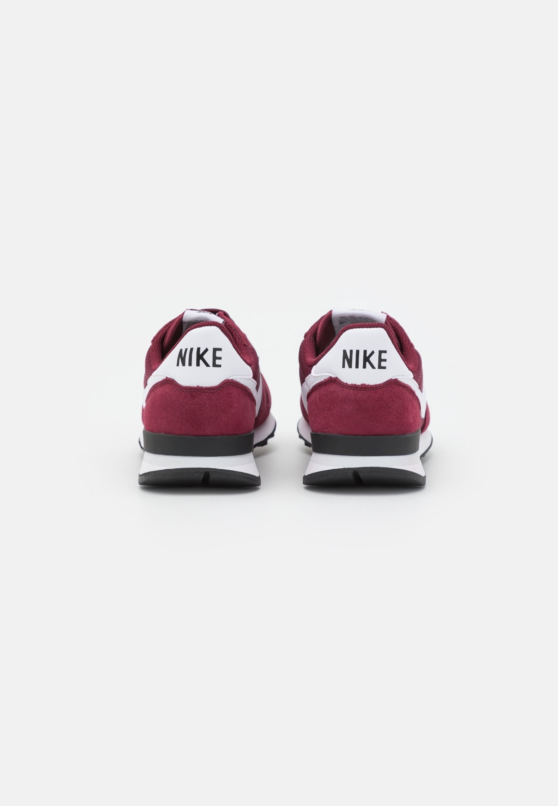 nike burgundy internationalist suede trainers