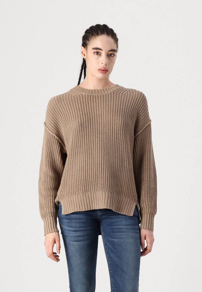 American Eagle Pullover - amber brown