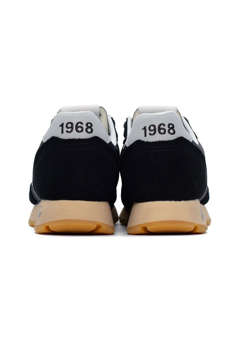 Sun68 Sneaker Tom Vintage Off White Z45105-31 Commander En