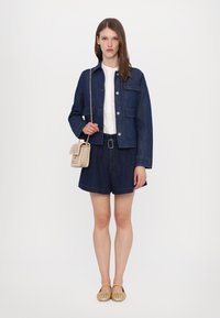 Vanessa Bruno MOON - Τσάντα χιαστί - beige/ivoire