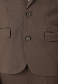 Lindbergh SUPERFLEX SET - Traje - deep brown