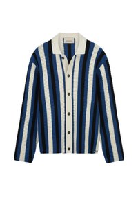 Neulottu neuletakki, jossa vaakaraidat laivastonsinisinä, sinisinä ja valkoisina. Nappikiinnitys edessä, kauluksellinen malli ja teksturoitu kangas.