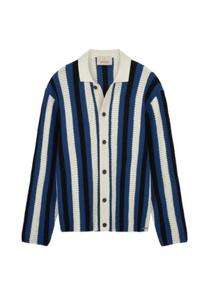 Neulottu neuletakki, jossa vaakaraidat laivastonsinisinä, sinisinä ja valkoisina. Nappikiinnitys edessä, kauluksellinen malli ja teksturoitu kangas.