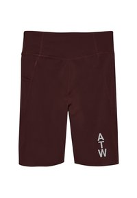 Maroon idrottsshorts i elastiskt material, med hög midja, sidficka och en vit logotyp i nedre vänstra hörnet.