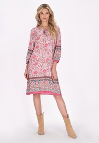 usha Rochie de zi - light rose multicolor