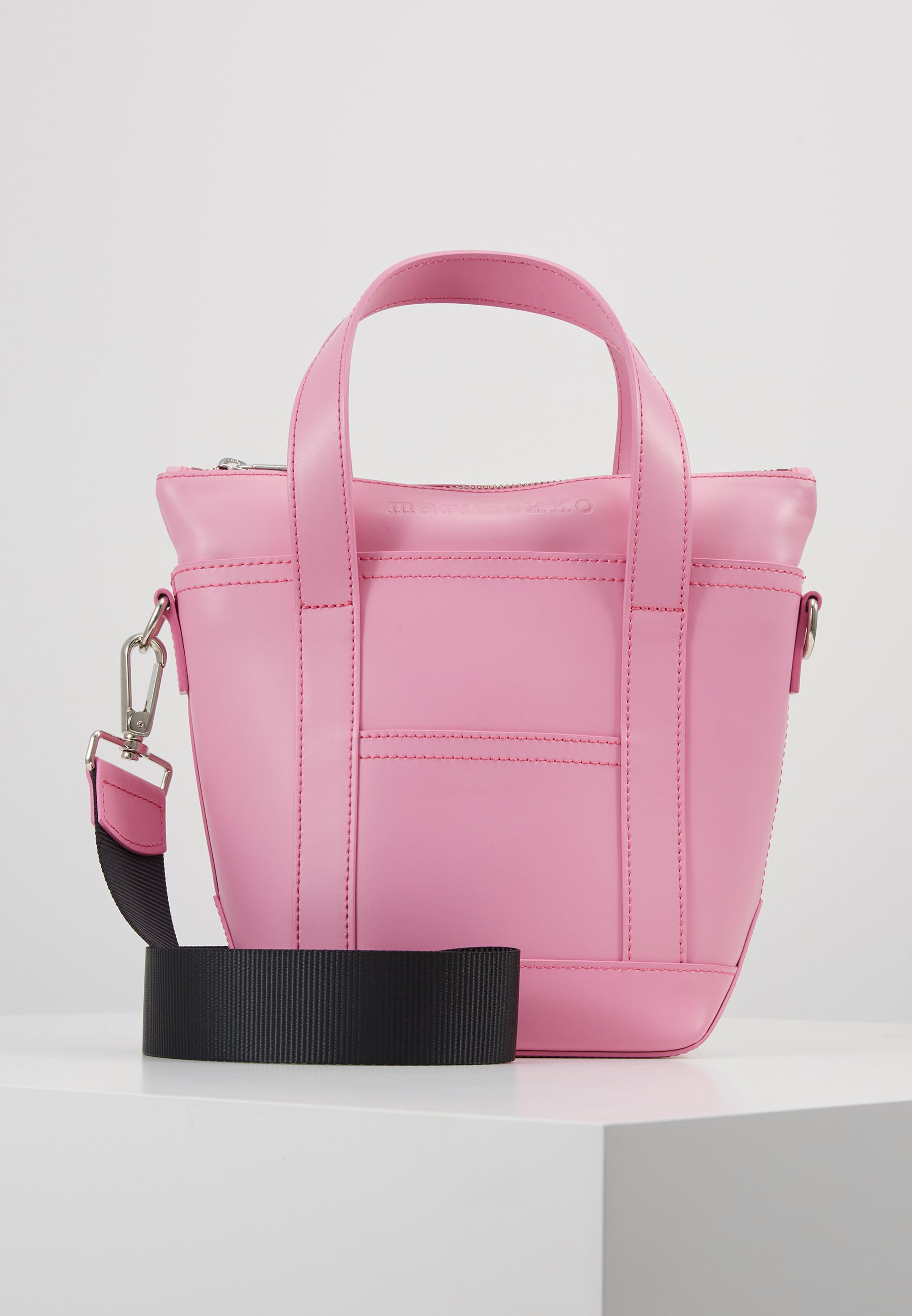 Marimekko MILLI MATKURI BAG Håndveske pink Zalando.no Marimekko CLOVER BAG Skulderveske whitered Zalando.no