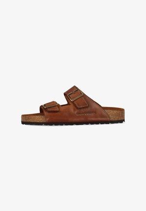 Mules - cognac
