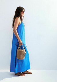 Thumbnail Image 3