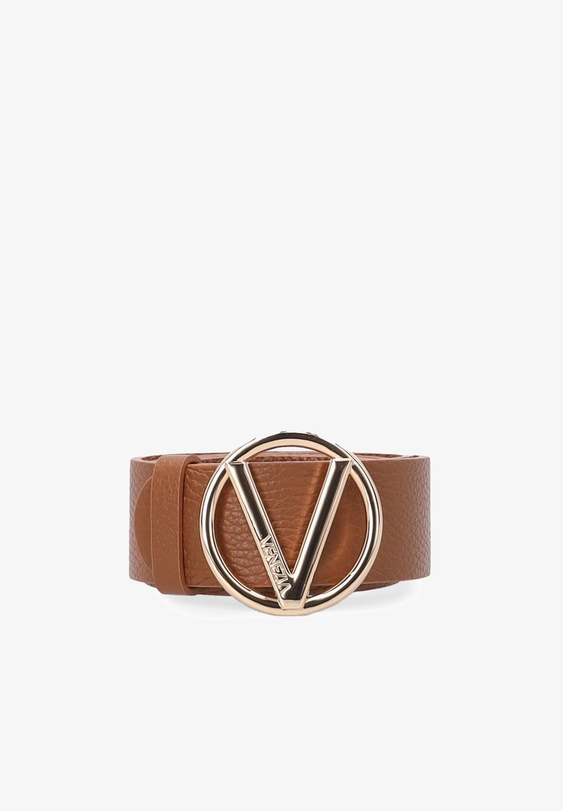 Brauner Ledergürtel mit einer großen runden Goldschnalle, die ein auffälliges "V"-Design aufweist. Strukturierte Oberfläche und eleganter Riemen.