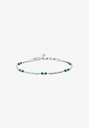 Bracciale a catena d'argento con perle verdi distribuite uniformemente e piccoli accenti dorati, chiuso con una chiusura a moschettone e anelli regolabili.
