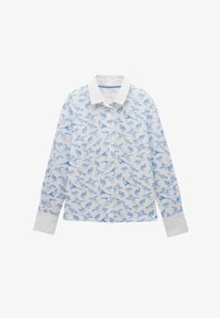 Unselected, blue pheasants