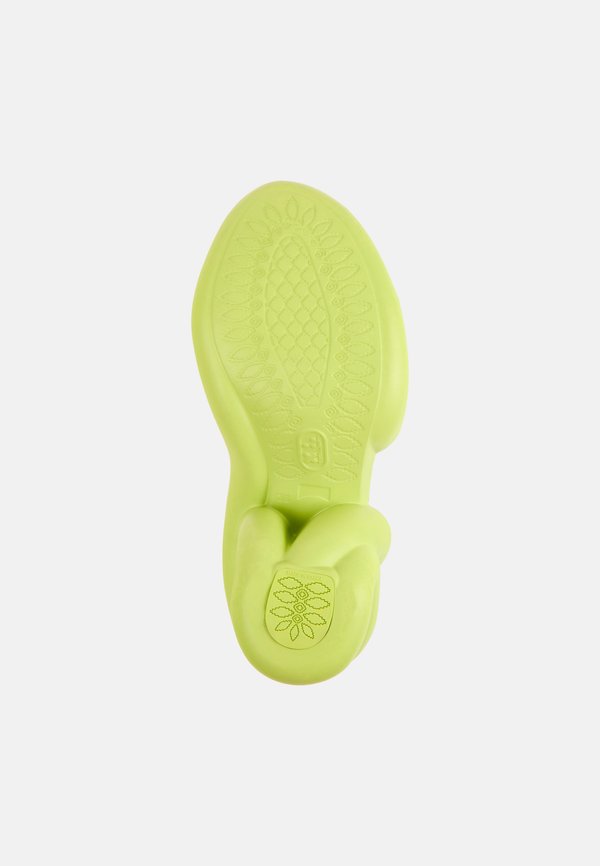 KOBARAH - Pool slides - gelb3