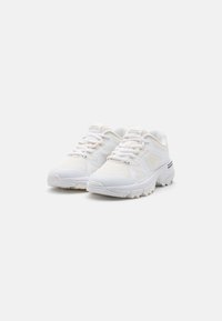 Tommy Hilfiger WOMENS TRAIL RUNNER - Joggesko - ancient white