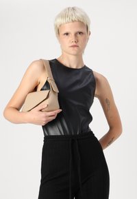 Pieces PCIRIS WIDE  - Hlače - black