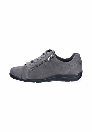 Graue Wildleder-Sneaker mit einer schwarzen Gummisohle, ausgestattet mit einer schnürbaren Vorderseite und einem seitlichen Reißverschluss für einfachen Zugang. Minimalistisches Design und runde Form.