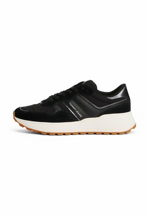 MIXED TEXTURE CLEAT - Zapatillas - black