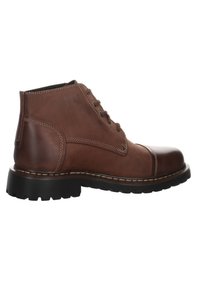 Botas de cuero marrón hasta el tobillo con puntera redondeada, paneles suaves y texturizados en contraste, cierre de cordones y suela de goma con taco.