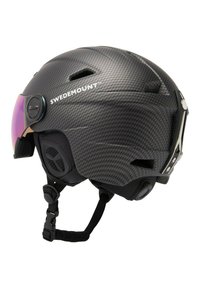 Sort kulfiber ski-hjelm med integreret visir. Har ventilationsslids, justerbare stropper og et særpræget logo. Glat, struktureret overflade.