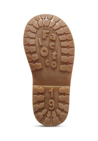 Soletta di scarpa in gomma marrone con superficie testurizzata, caratterizzata da un motivo a zig zag, con la scritta in rilievo "Facto" e i numeri "1" e "9."