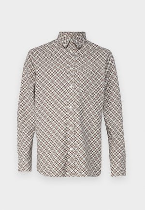 Kokvilnas krekls ar pogām, kas ir brūnā un baltā raibajā rakstā, ar garām piedurknēm un tradicionālu apkakles dizainu.