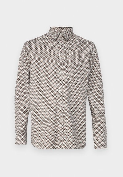 Πουκάμισο με κουμπιά φτιαγμένο από βαμβάκι, με καρό σχέδιο σε καφέ και λευκό, μακριά μανίκια και παραδοσιακό σχέδιο για τον γιακά.