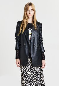 Manteau court - ultrablack