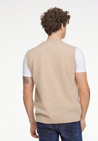 Lindbergh V-NECK SLIPOVER - Stickad tröja - lt sand mel