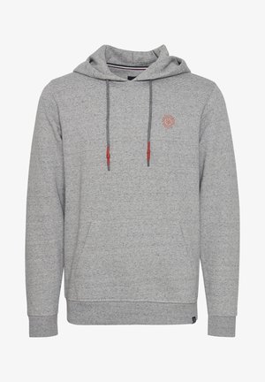 Szürke kapucnis pulóver, texturált bolyhos anyagból készült, elülső kenguru zsebbel, piros részletekkel ellátott húzózsinórral és egy kis hímzett logóval.