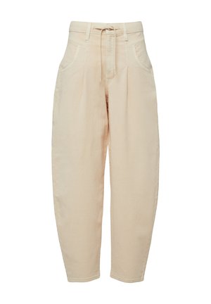 Beżowe spodnie z wysokim stanem, z bocznymi kieszeniami, plisowanym przodem, zwężanymi nogawkami oraz paskiem sznurowanym w pasie.
