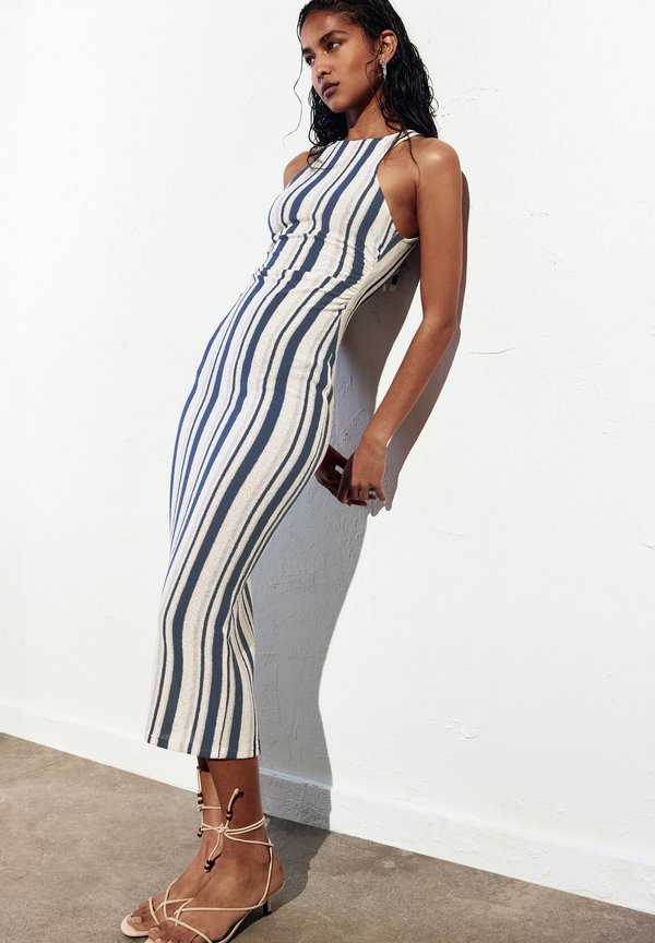 STRIPED RUSTIC ­MIDI - Etuikleid