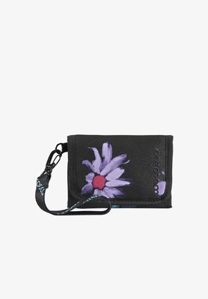 Schwarze Stoffbrieftasche mit lila Gänseblümchenmuster, abnehmbarem Handgelenkriemen und gesticktem Markenlogo auf der vorderen Klappe.